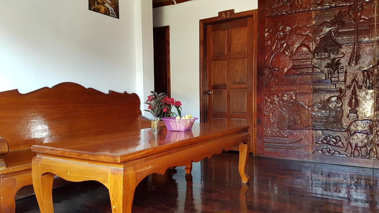 Silikhane Guesthouse 琅勃拉邦 外观 照片