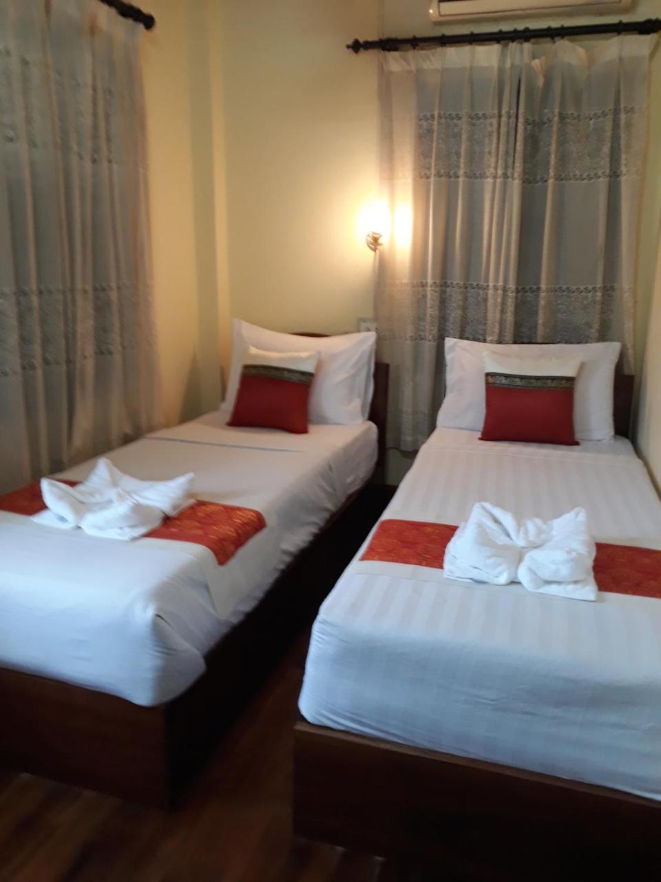 Silikhane Guesthouse 琅勃拉邦 外观 照片